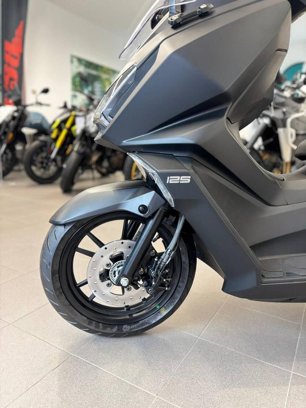 Kymco Skytown 125i (2024 - 26) (3)