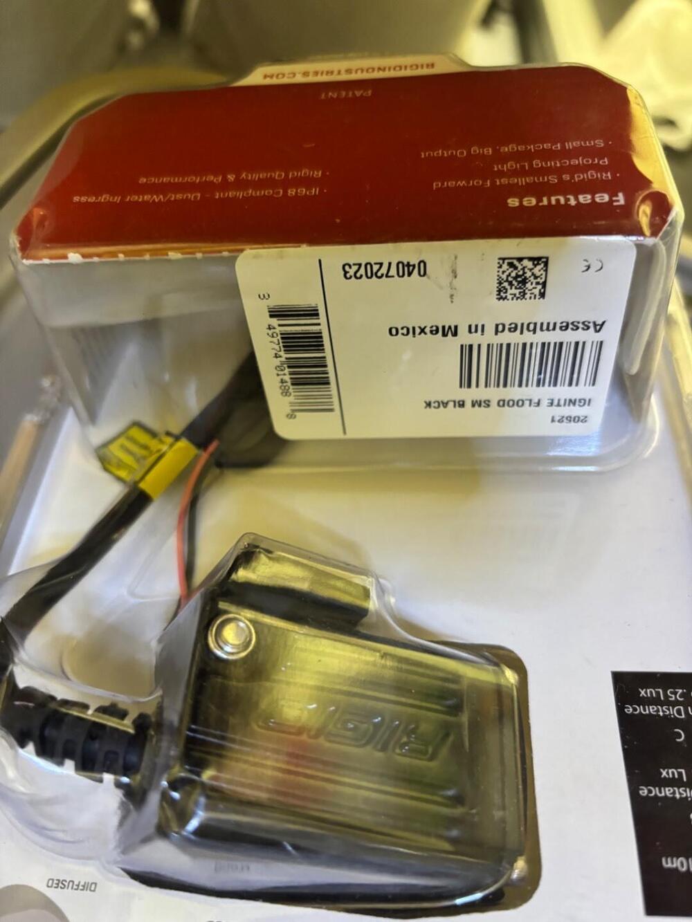 Rigid Ignite Flood light 20521 (3)