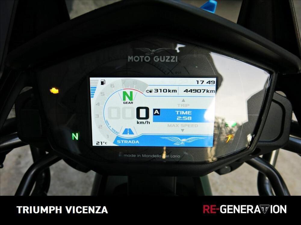Moto Guzzi V85 TT Centenario (2021 - 22) (13)
