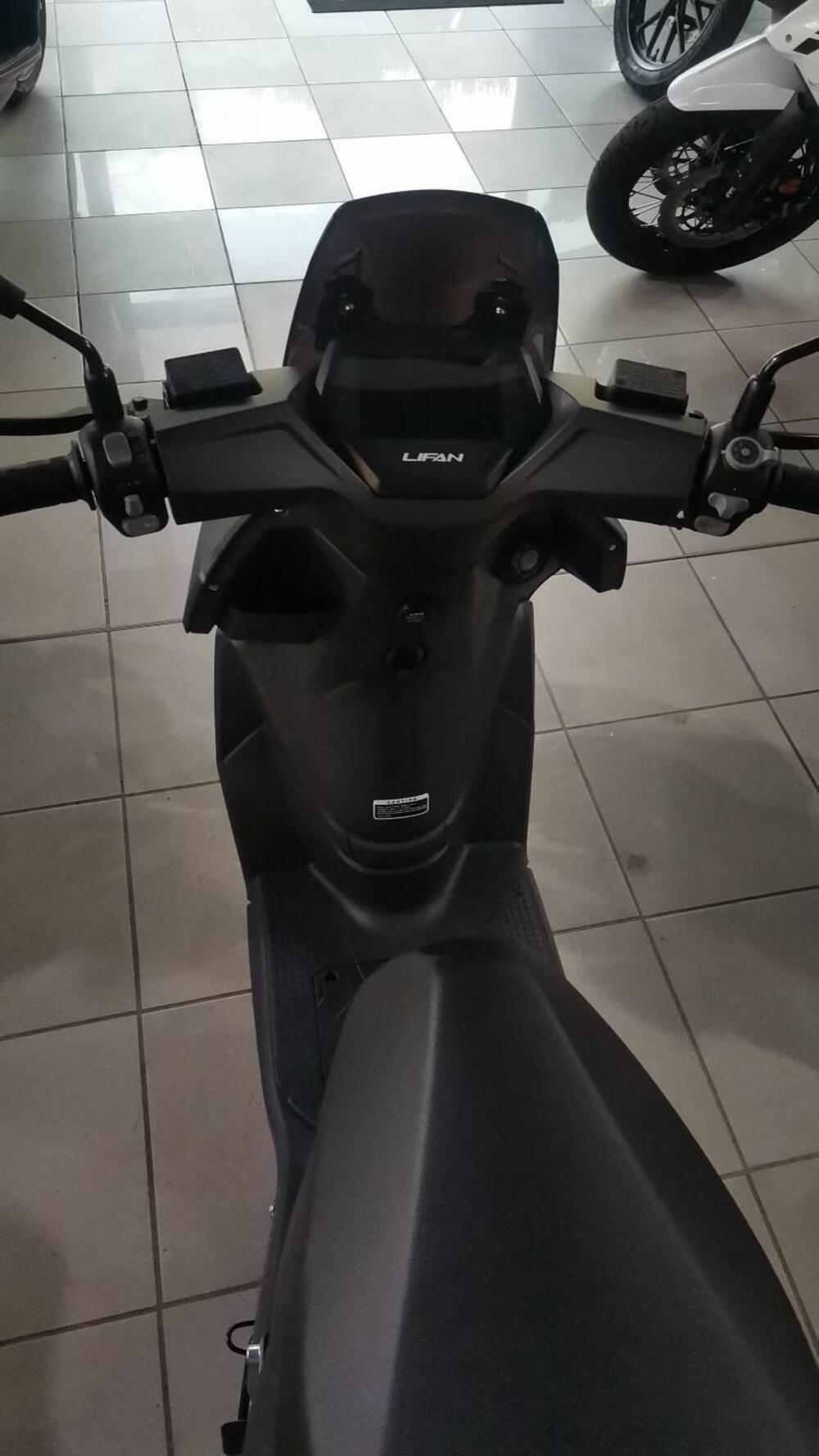 Lifan E4 L3e Doppia Batteria (2021 - 26) (3)