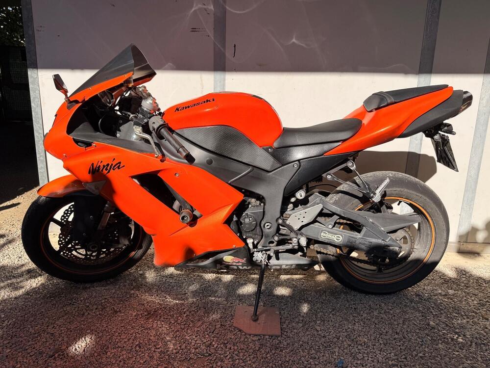 Kawasaki Ninja 600 ZX-6R (2007 - 08) (2)