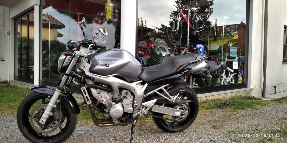 Yamaha FZ6 (2004 - 07) (2)
