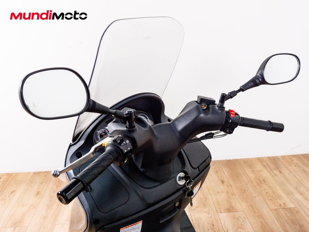 Suzuki Burgman UH 200 (2006 - 12) (9)