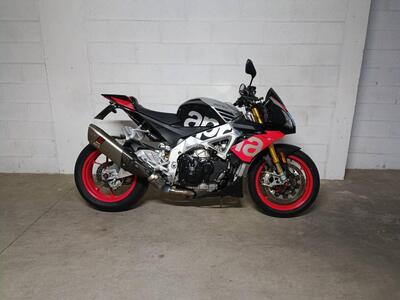 Aprilia Tuono V4 Factory (2017 - 18) usata