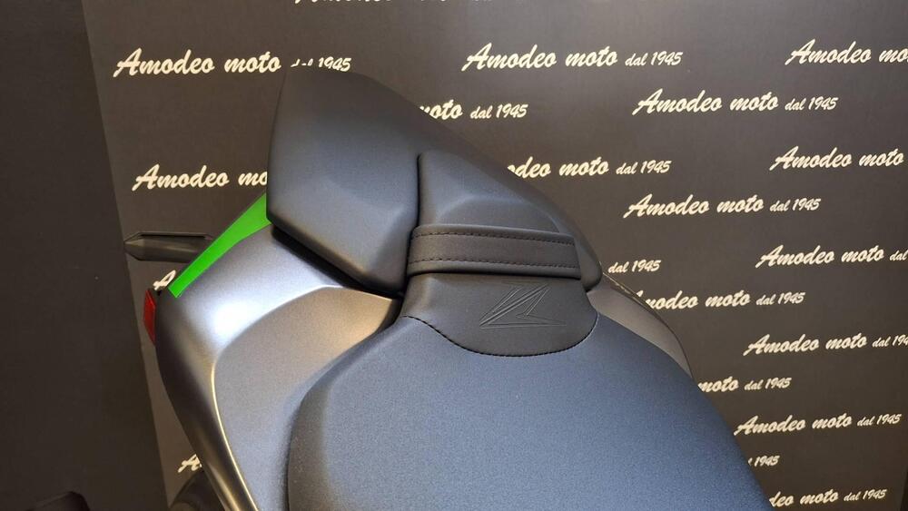 Kawasaki Z 1100 SE (2026) (8)