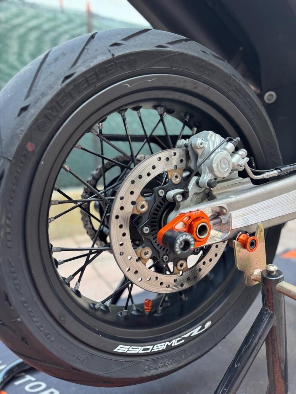 KTM 690 SMC R (2021 - 22) (9)
