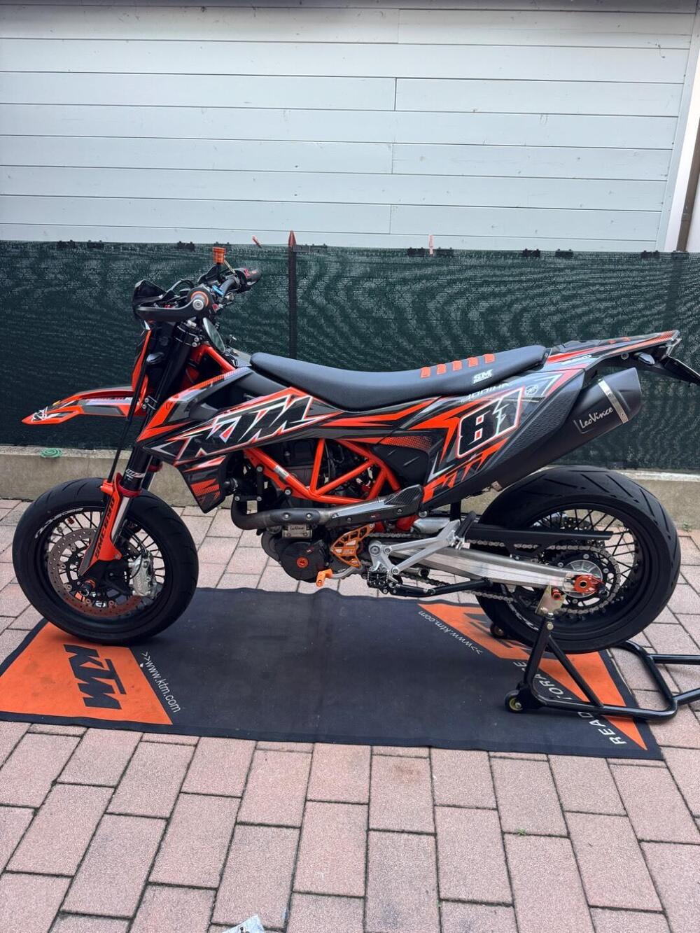 KTM 690 SMC R (2021 - 22) (10)