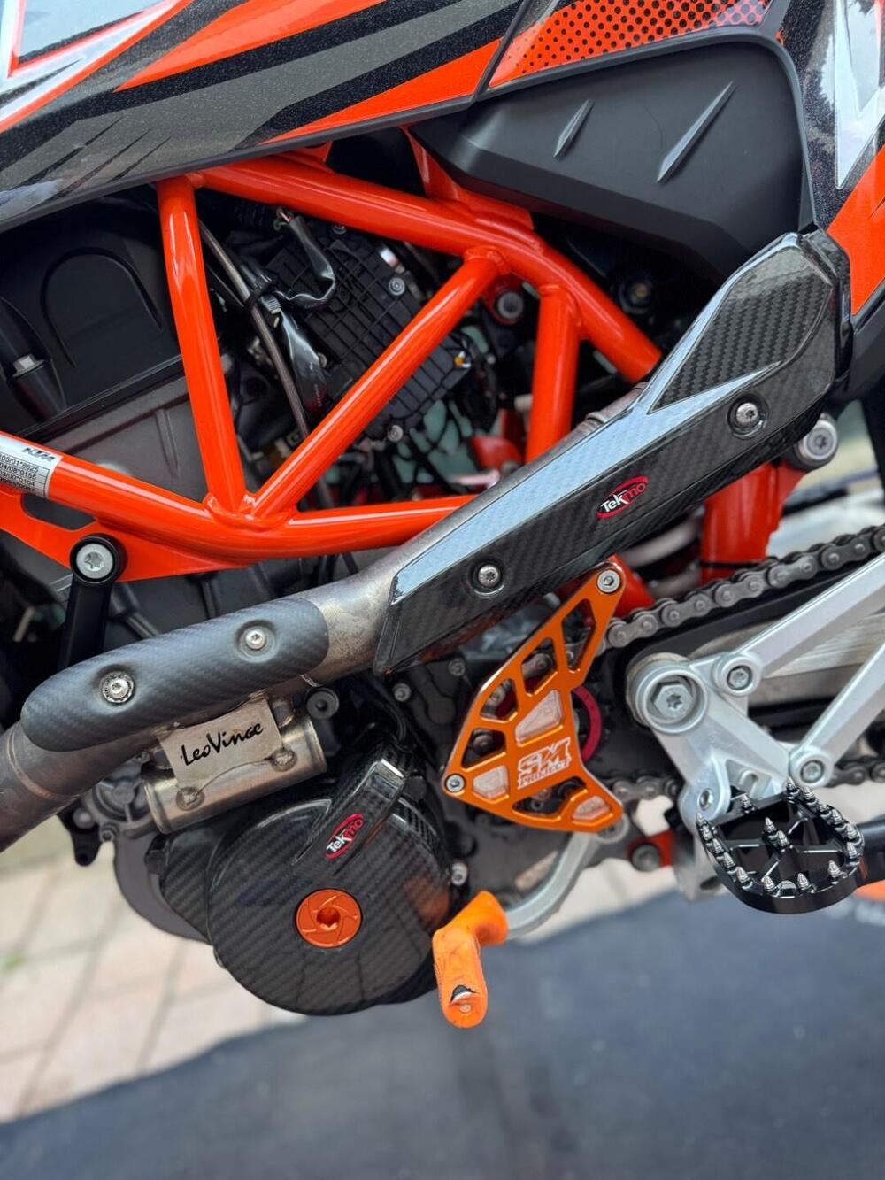 KTM 690 SMC R (2021 - 22) (14)