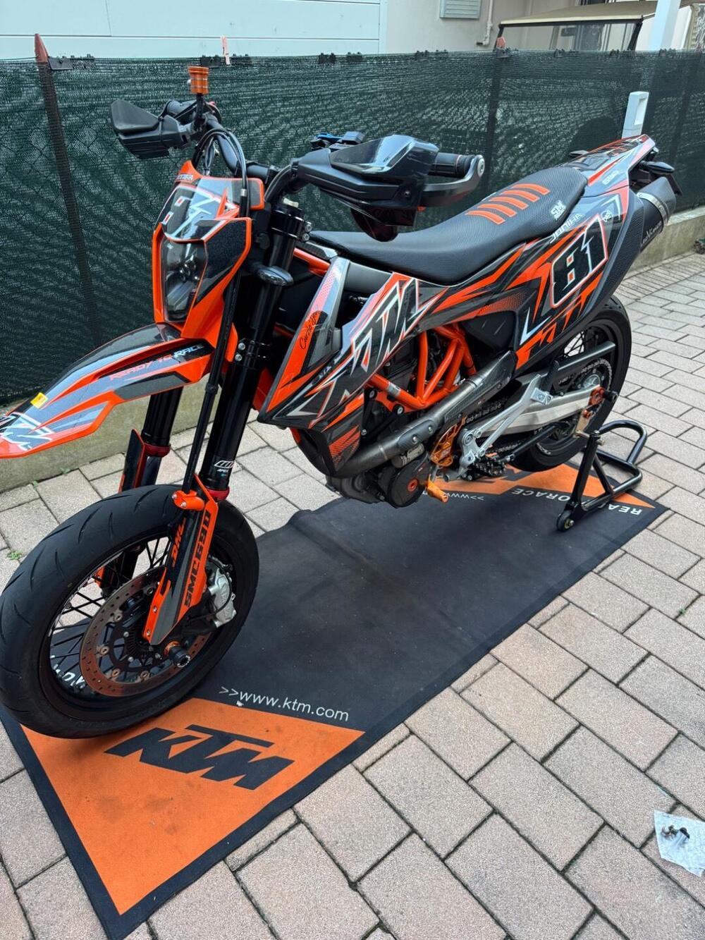 KTM 690 SMC R (2021 - 22) (18)