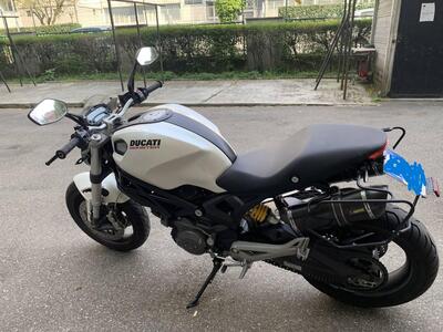 Ducati Monster 696 (2008 - 13) usata