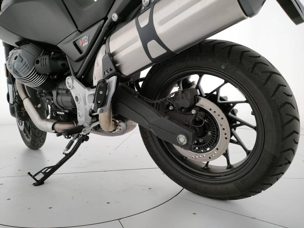 Moto Guzzi V85 Strada (2024 - 26) (7)