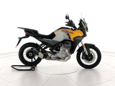 Moto Guzzi Stelvio (2024 - 25) usata
