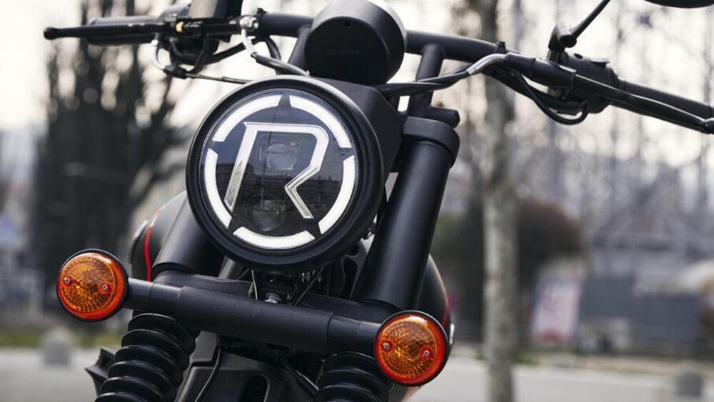 Um Italia Renegade Vegas 125 (2023 - 26) (2)