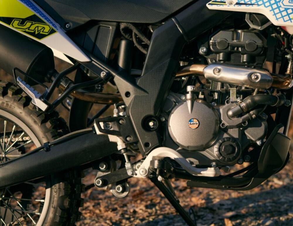 Um Italia DSR 125 EX (2023 - 26) (4)