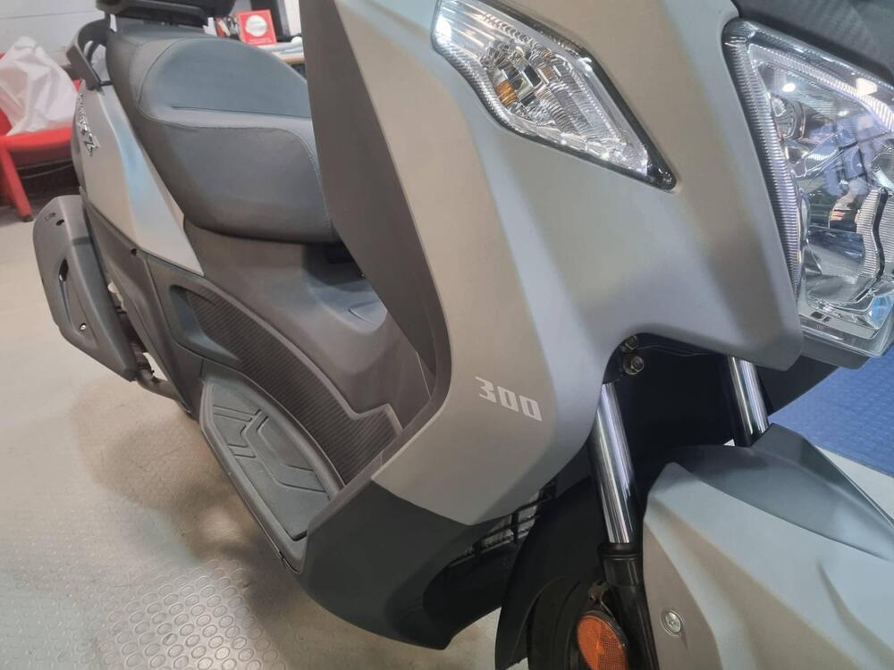 Sym Joymax 300 Z ABS (2018 - 20) (16)