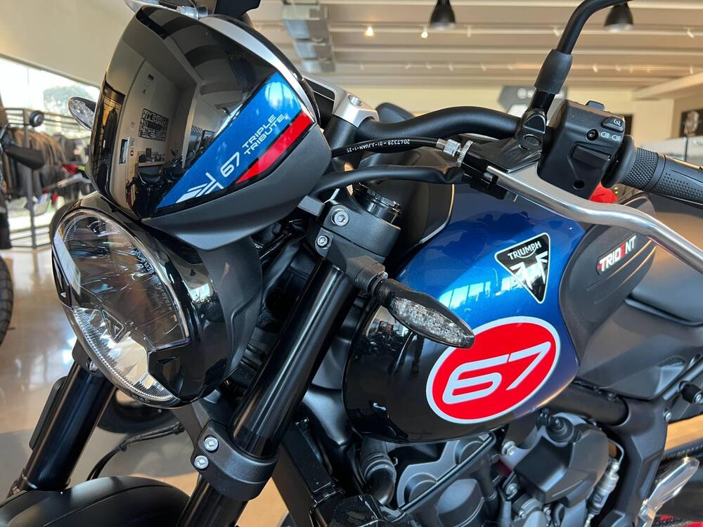Triumph Trident 660 Triple Tribute Edition (2025 - 26) (3)