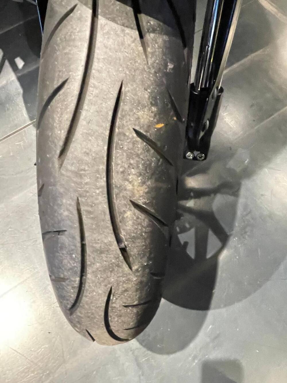 CFMOTO 300NK (2021 - 26) (2)