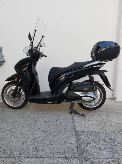 Honda SH 350 (2021 - 24) usata