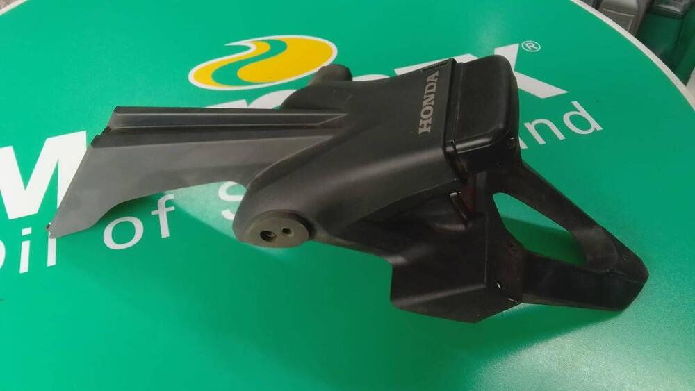 Porta targa posteriore CB 1000 Honda