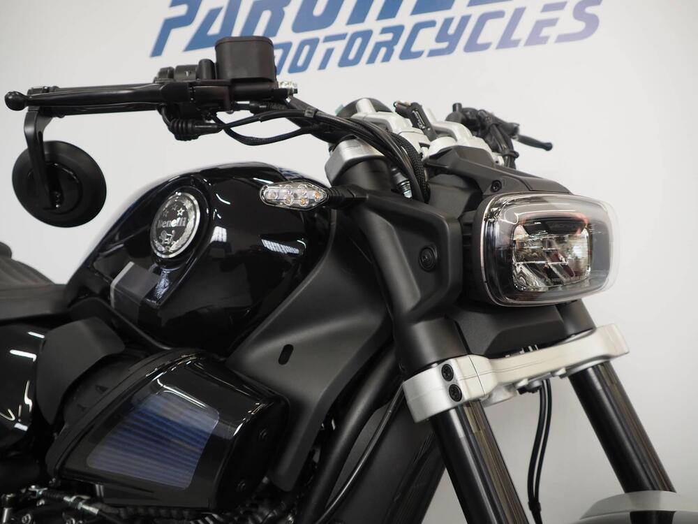 Benelli Leoncino 400 Bobber (2026) (6)