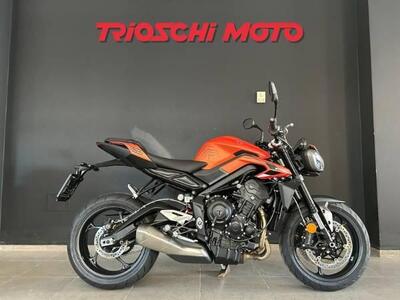 Triumph Street Triple 765 R A2 (2024 - 25) nuova