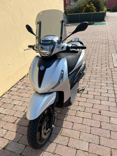 Piaggio Beverly 300 S (2021) usata