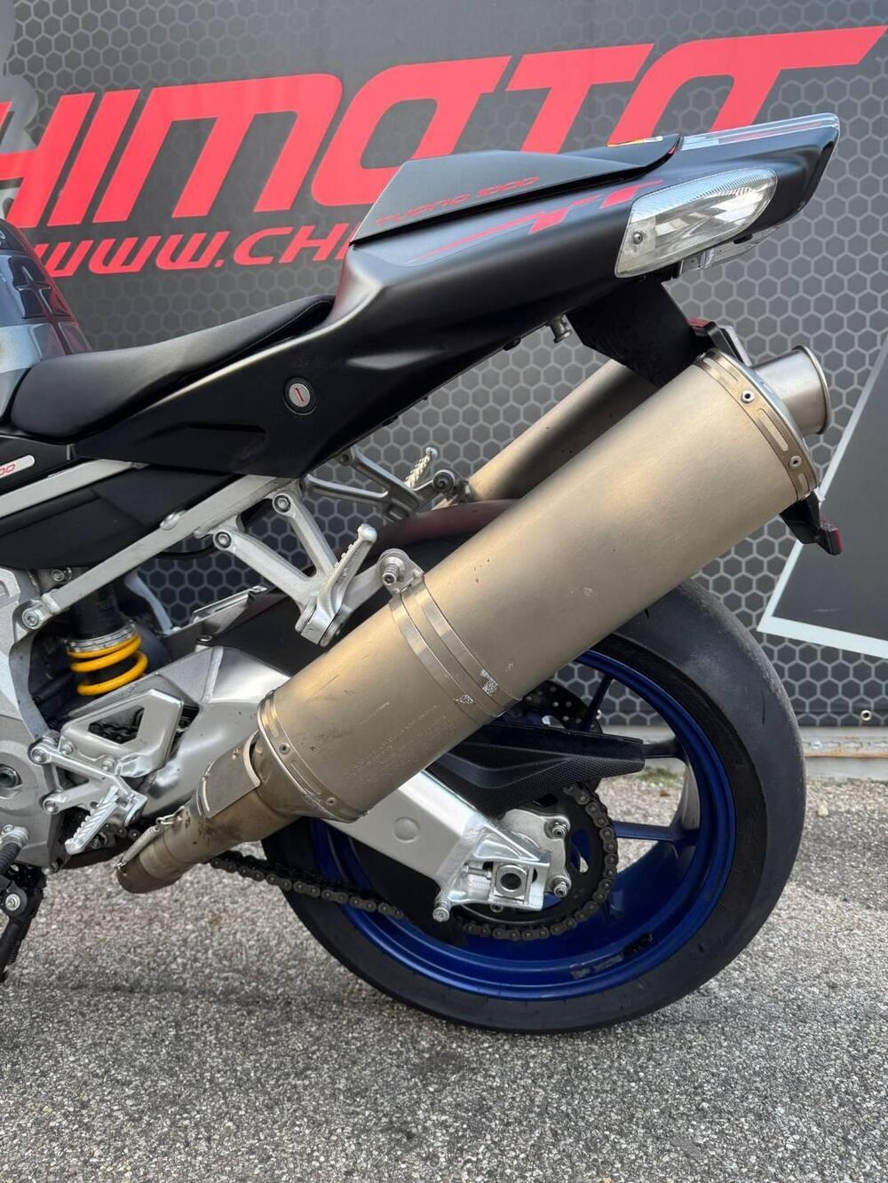 Aprilia Tuono 1000 R (2006 - 10) (12)