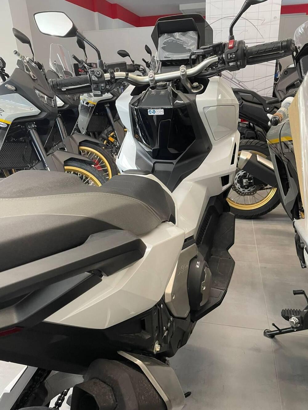 Honda X-ADV 750 (2025 - 26) (3)