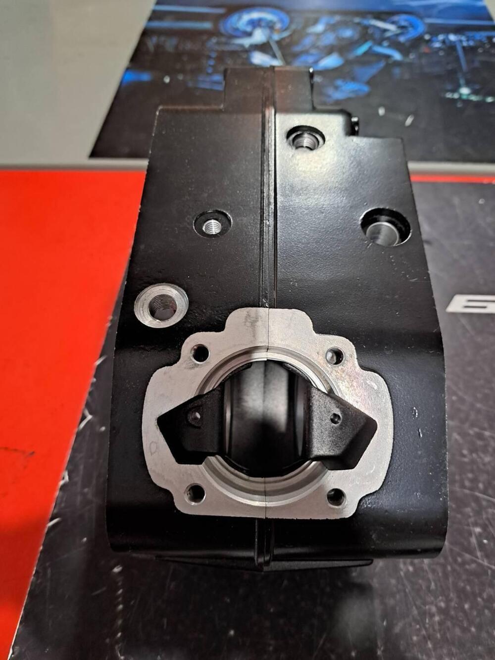 Coppia carter motore Minarelli Rv4 MotorParts (2)