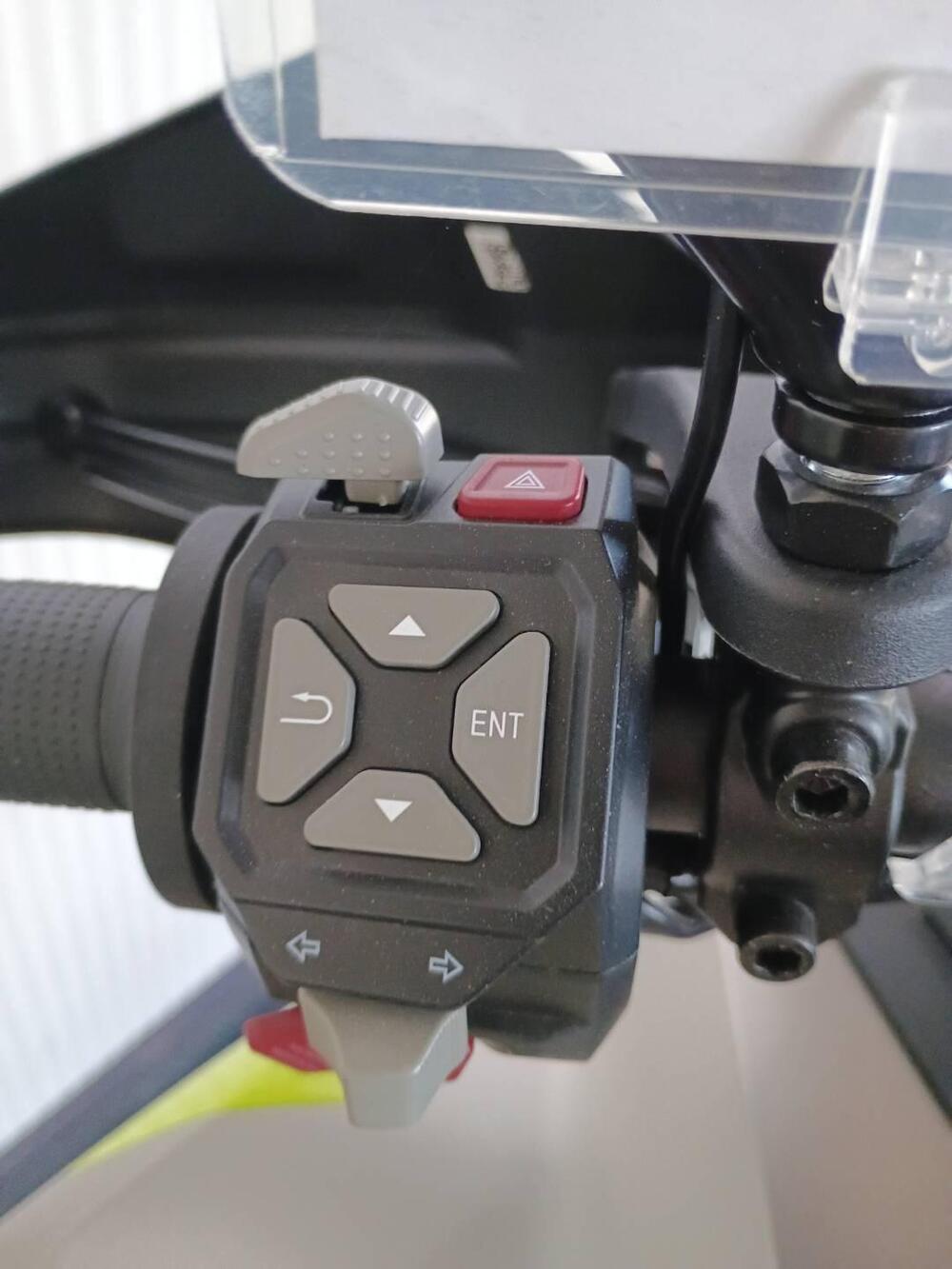 Voge Valico 900DSX (2024 - 26) (11)