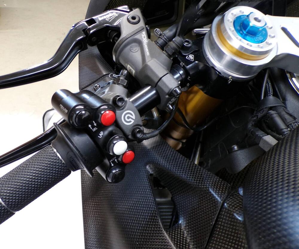 Ducati Panigale V4 R (2023 - 24) (13)