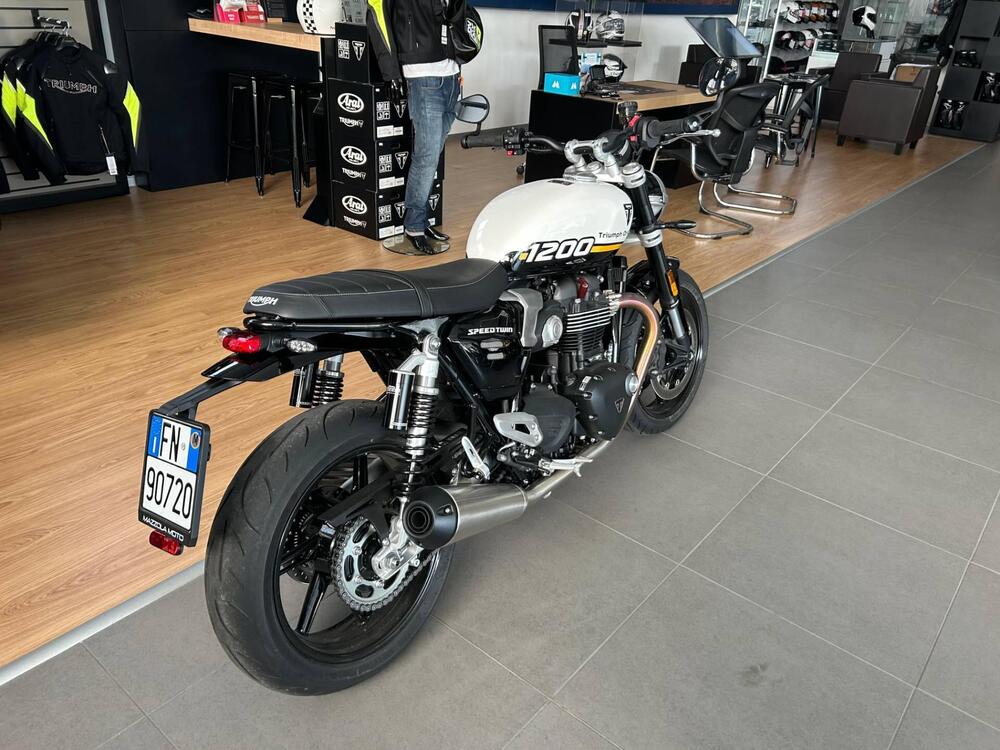 Triumph Speed Twin 1200 (2025 - 26) (2)