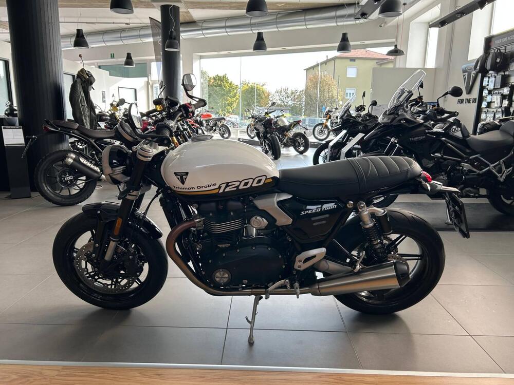 Triumph Speed Twin 1200 (2025 - 26) (3)