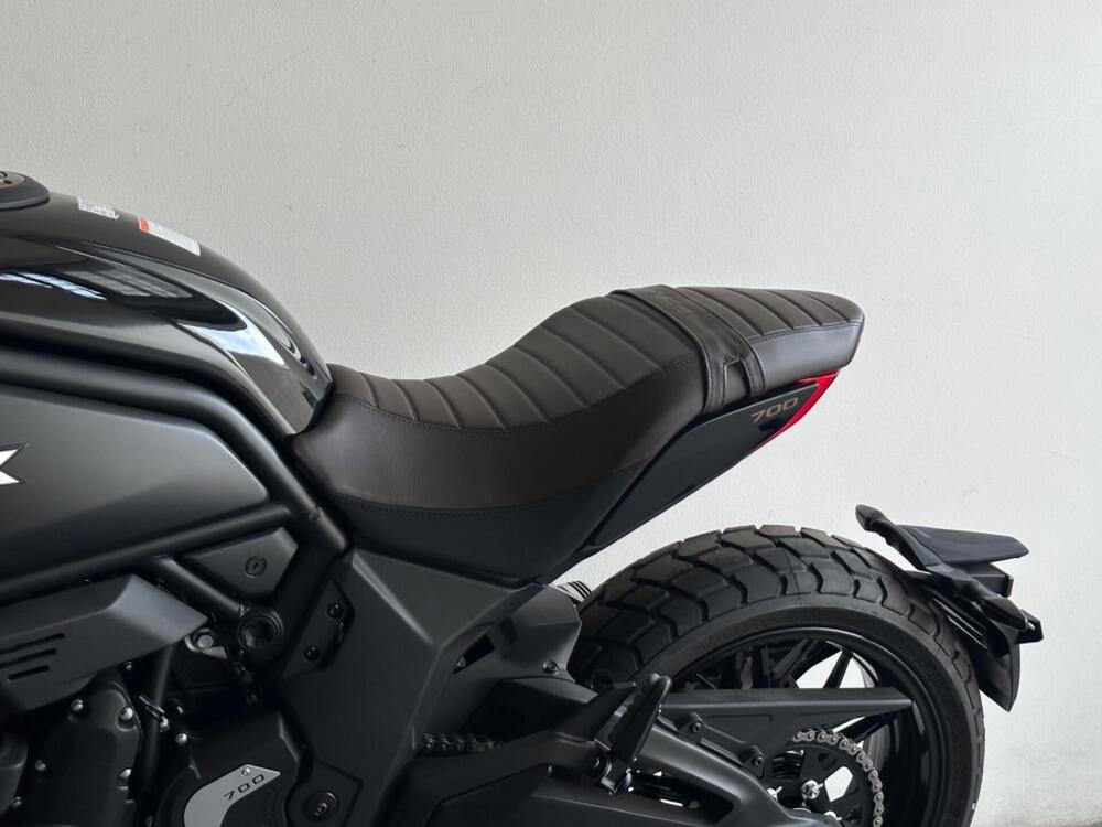 CFMOTO 700CL-X Heritage (2021 - 26) (3)