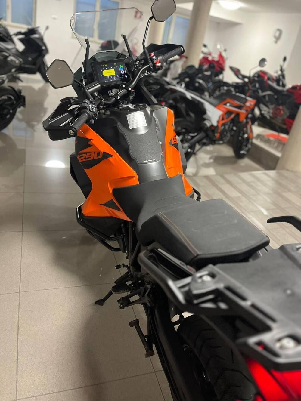 KTM 1290 Super Adventure S (2021) (4)