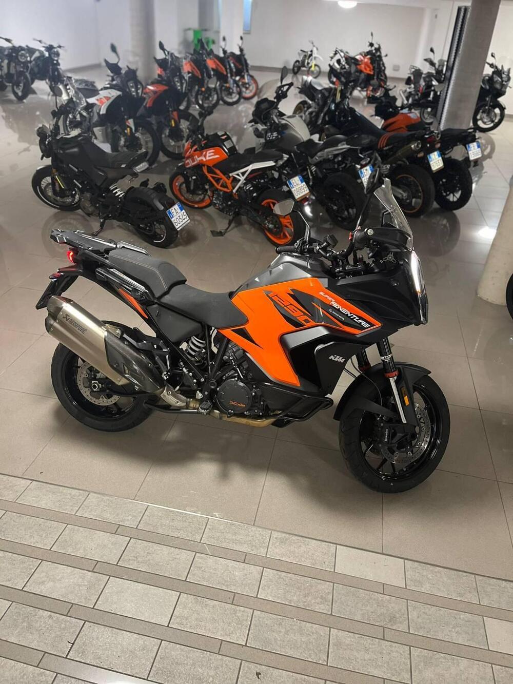 KTM 1290 Super Adventure S (2021) (8)