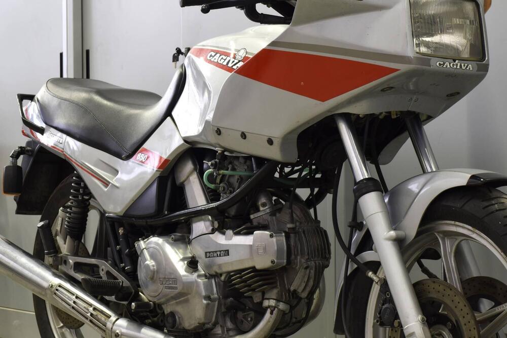 Cagiva Alazzurra 650 (4)