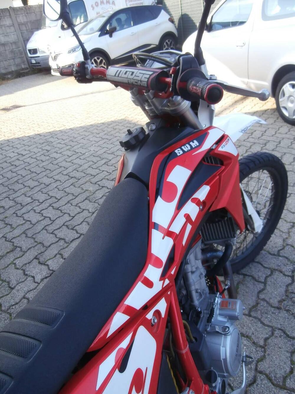 Swm RS 125 R (2017 - 20) (10)