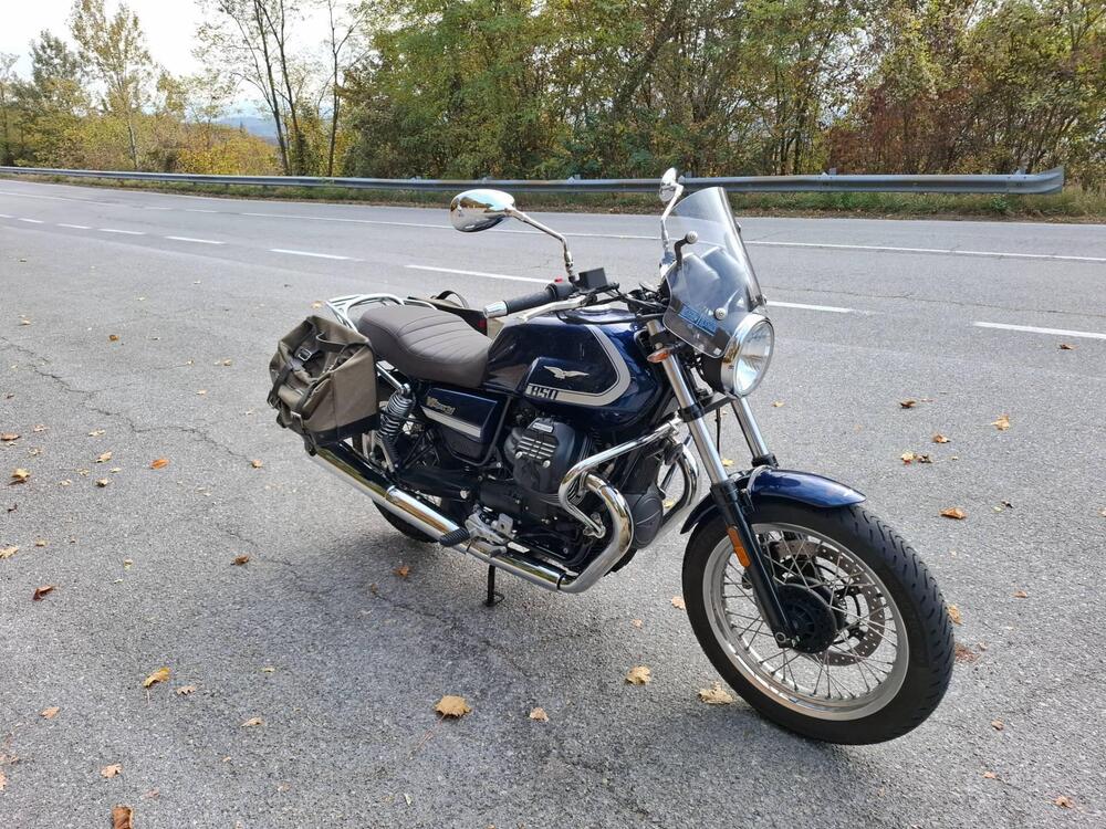 Moto Guzzi V7 Special (2021 - 24) (9)