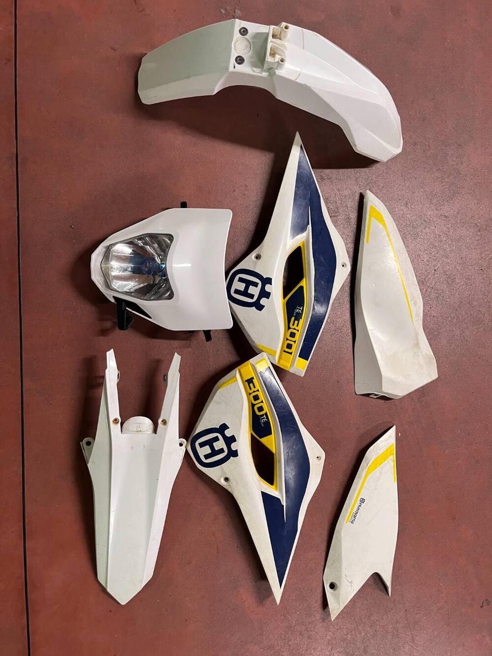 Husqvarna TE 300 (2015) (6)