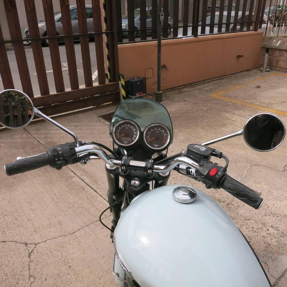 Triumph Bonneville T100 50th Anniversary (2009) (5)