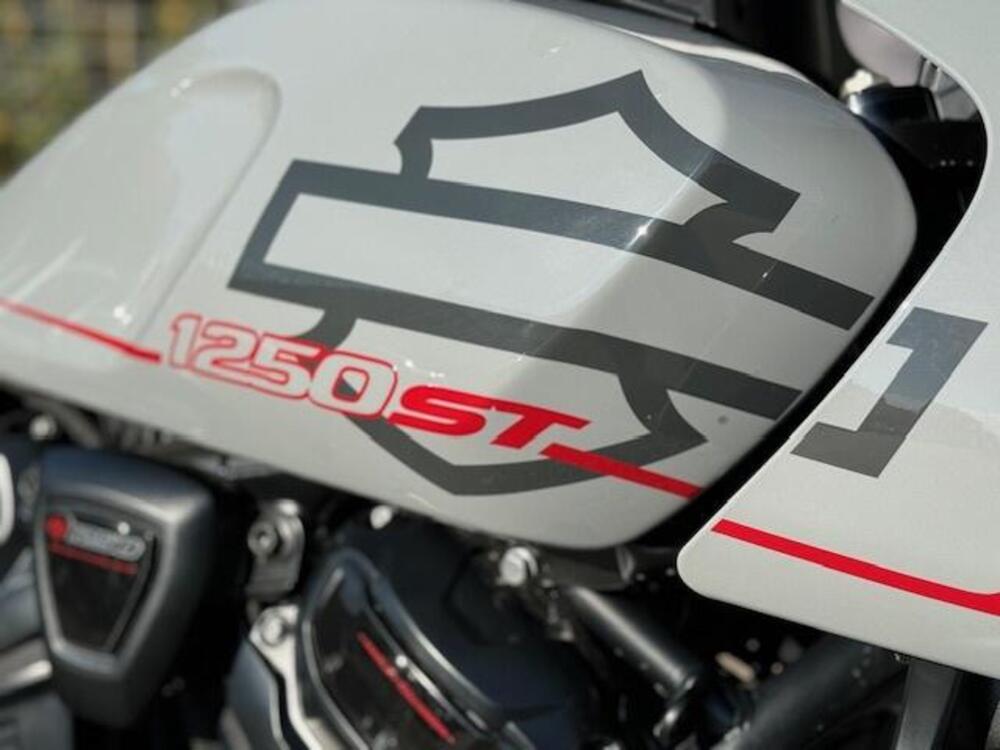 Harley-Davidson Pan America 1250 ST (2025 - 26) (2)