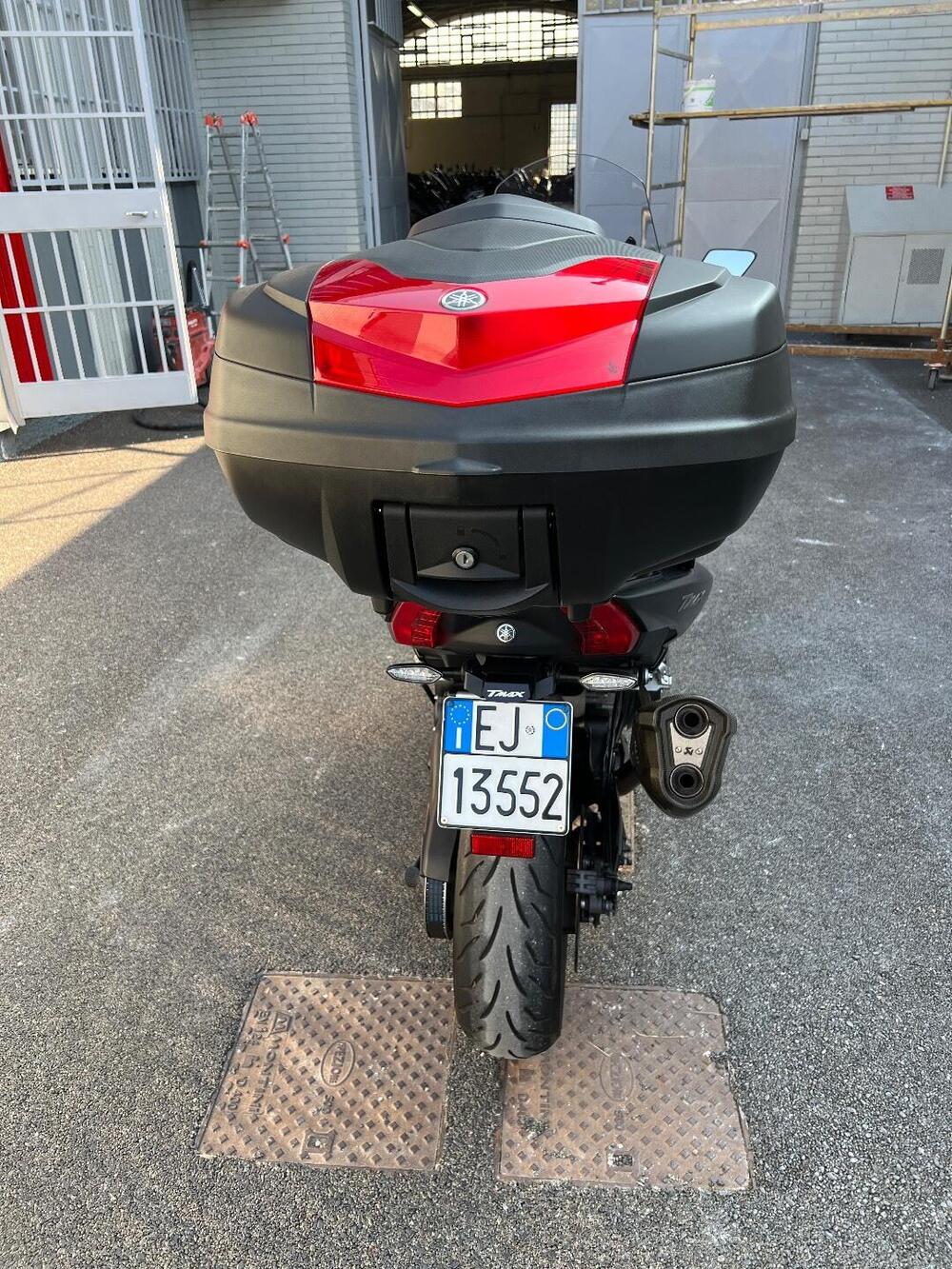 Yamaha T-Max 530 SX (2017 - 19) (4)