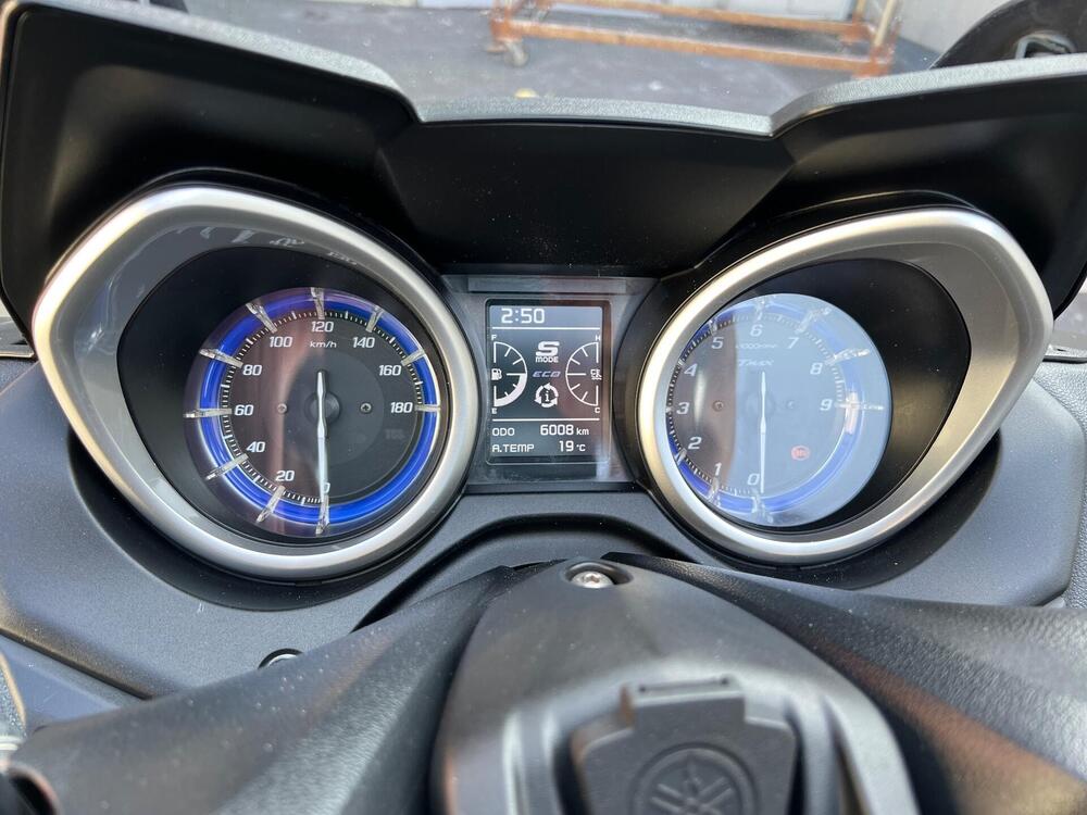 Yamaha T-Max 530 SX (2017 - 19) (6)
