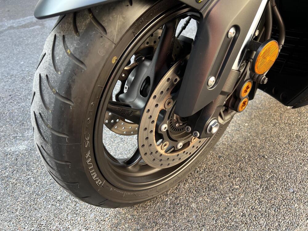 Yamaha T-Max 530 SX (2017 - 19) (15)