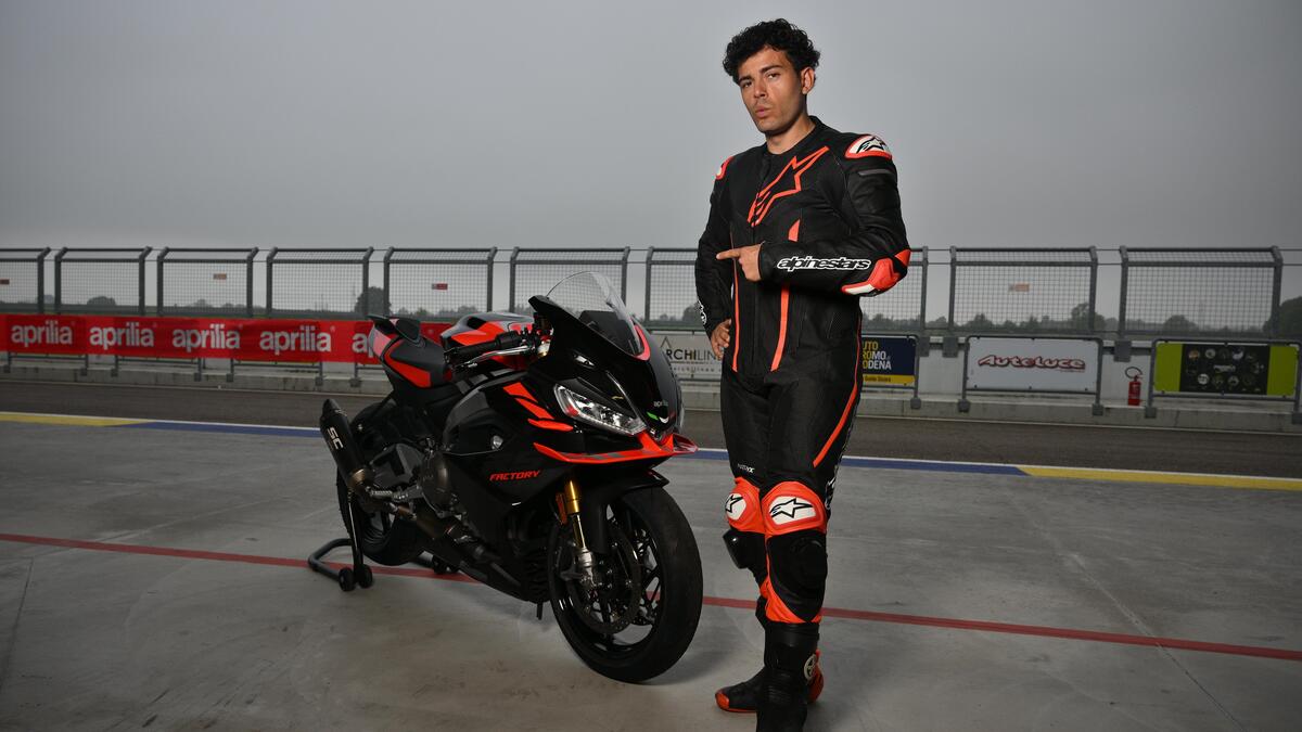 Prova Aprilia RS 660 Factory 2025: test in pista, Pro e Contro [VIDEO ...