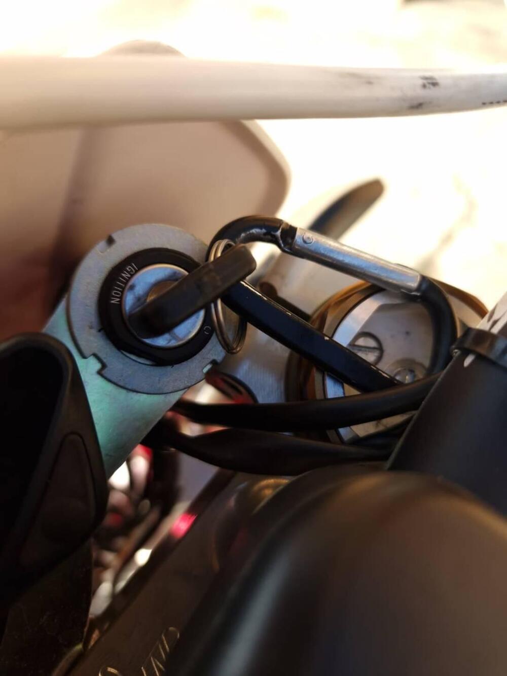 Tm Moto EN 300 Fi ES 2T (2024) (10)