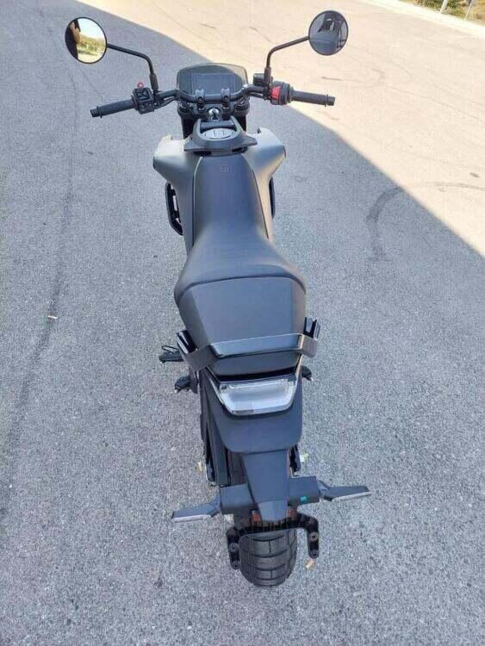 Husqvarna Svartpilen 125 (2024 - 25) (8)