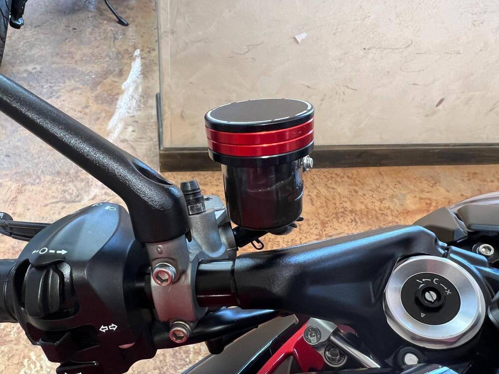 MV Agusta Brutale 1000 RS (2022 - 26) (14)