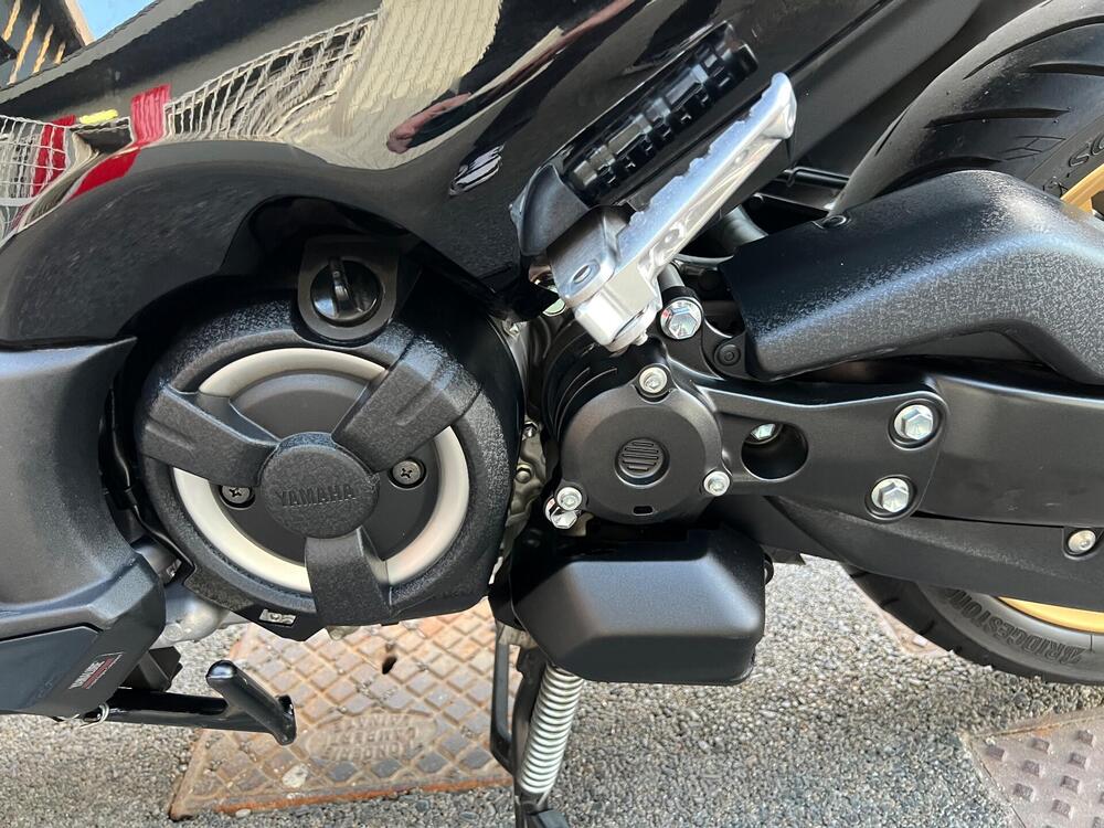 Yamaha T-Max 560 Tech Max (2022 - 24) (12)